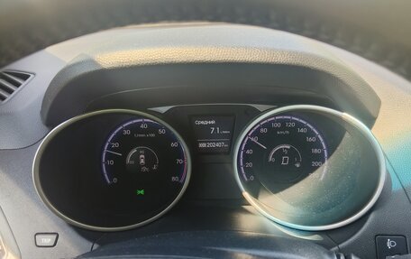 Hyundai ix35 I рестайлинг, 2012 год, 1 300 000 рублей, 13 фотография