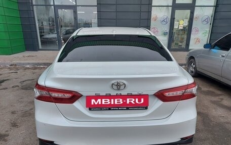 Toyota Camry, 2020 год, 3 250 000 рублей, 5 фотография