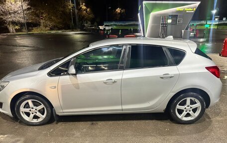 Opel Astra J, 2013 год, 630 000 рублей, 4 фотография