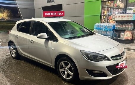 Opel Astra J, 2013 год, 630 000 рублей, 5 фотография