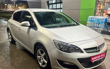 Opel Astra J, 2013 год, 630 000 рублей, 6 фотография