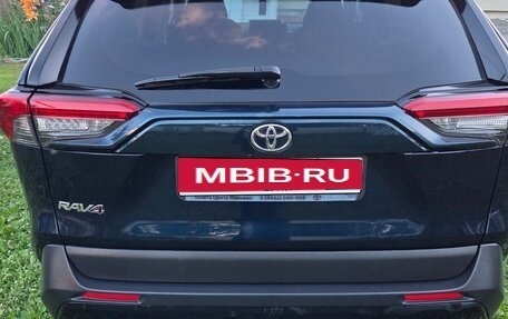 Toyota RAV4, 2019 год, 2 750 000 рублей, 5 фотография