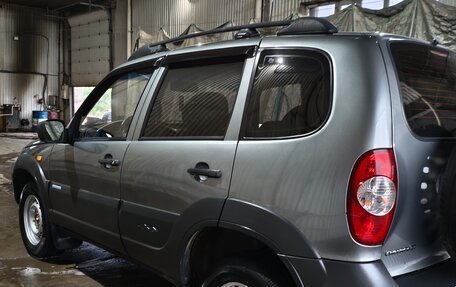 Chevrolet Niva I рестайлинг, 2010 год, 500 000 рублей, 4 фотография