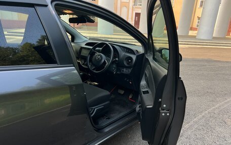 Toyota Vitz, 2018 год, 990 900 рублей, 20 фотография