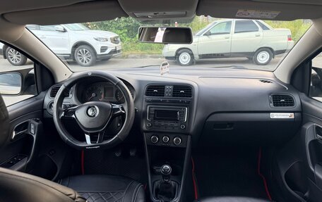 Volkswagen Polo VI (EU Market), 2016 год, 1 125 000 рублей, 26 фотография