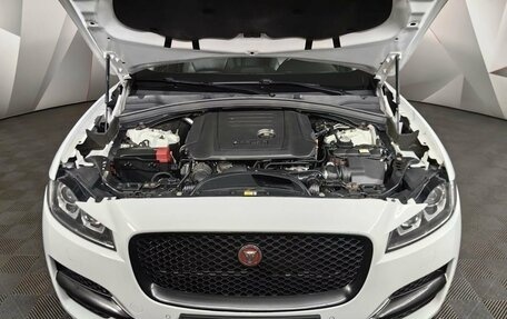 Jaguar F-Pace, 2017 год, 2 099 000 рублей, 9 фотография