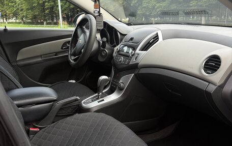 Chevrolet Cruze II, 2014 год, 920 000 рублей, 9 фотография