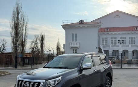 Toyota Land Cruiser Prado 150 рестайлинг 2, 2014 год, 3 500 000 рублей, 1 фотография
