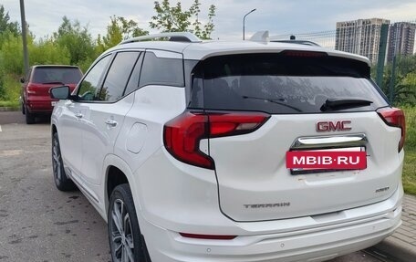 GMC Terrain, 2021 год, 3 200 000 рублей, 4 фотография