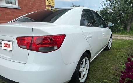 KIA Cerato III, 2010 год, 800 000 рублей, 4 фотография