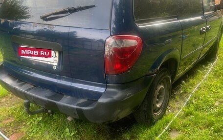 Dodge Caravan IV, 2001 год, 220 000 рублей, 2 фотография