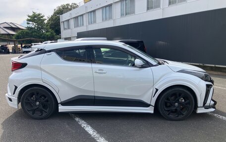Toyota C-HR I рестайлинг, 2021 год, 1 715 000 рублей, 2 фотография