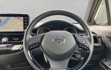 Toyota C-HR I рестайлинг, 2021 год, 1 715 000 рублей, 8 фотография
