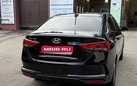 Hyundai Solaris II рестайлинг, 2021 год, 1 850 000 рублей, 3 фотография