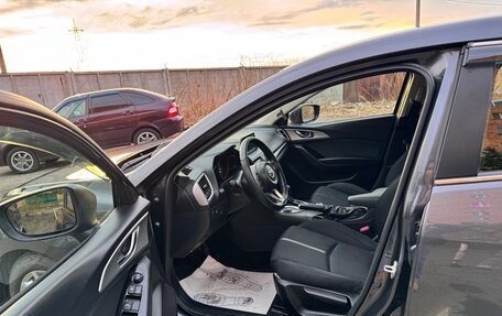 Mazda 3, 2018 год, 1 610 000 рублей, 15 фотография
