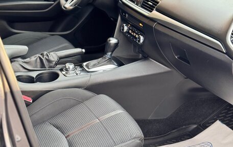 Mazda 3, 2018 год, 1 610 000 рублей, 19 фотография