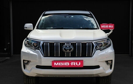Toyota Land Cruiser Prado 150 рестайлинг 2, 2018 год, 4 900 000 рублей, 2 фотография