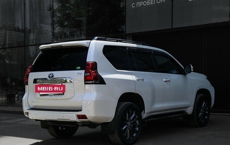 Toyota Land Cruiser Prado 150 рестайлинг 2, 2018 год, 4 900 000 рублей, 4 фотография