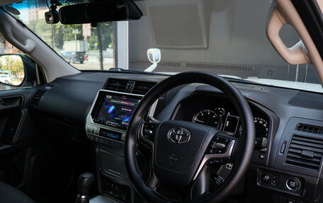 Toyota Land Cruiser Prado 150 рестайлинг 2, 2018 год, 4 900 000 рублей, 13 фотография