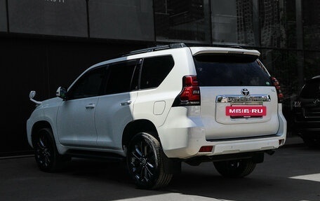 Toyota Land Cruiser Prado 150 рестайлинг 2, 2018 год, 4 900 000 рублей, 7 фотография