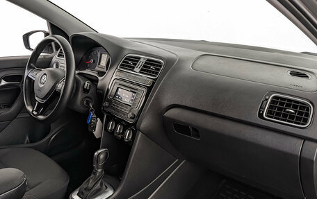 Volkswagen Polo VI (EU Market), 2017 год, 1 085 000 рублей, 13 фотография