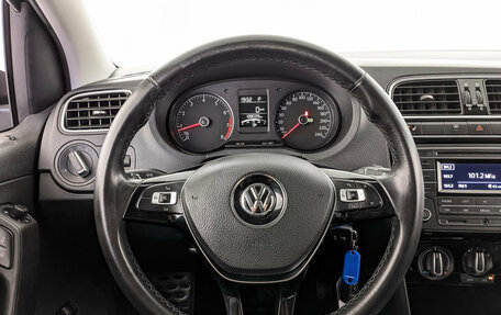 Volkswagen Polo VI (EU Market), 2017 год, 1 085 000 рублей, 21 фотография