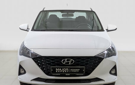 Hyundai Solaris II рестайлинг, 2022 год, 1 755 000 рублей, 2 фотография