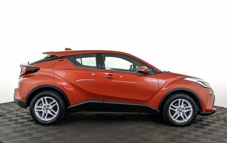 Toyota C-HR I рестайлинг, 2020 год, 2 800 000 рублей, 4 фотография