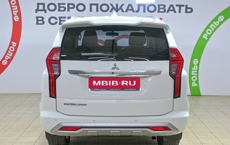 Mitsubishi Montero Sport, 2022 год, 4 150 000 рублей, 6 фотография