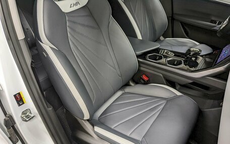 Geely Atlas, 2024 год, 2 890 000 рублей, 21 фотография