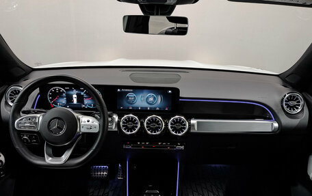 Mercedes-Benz GLB, 2021 год, 4 450 000 рублей, 14 фотография