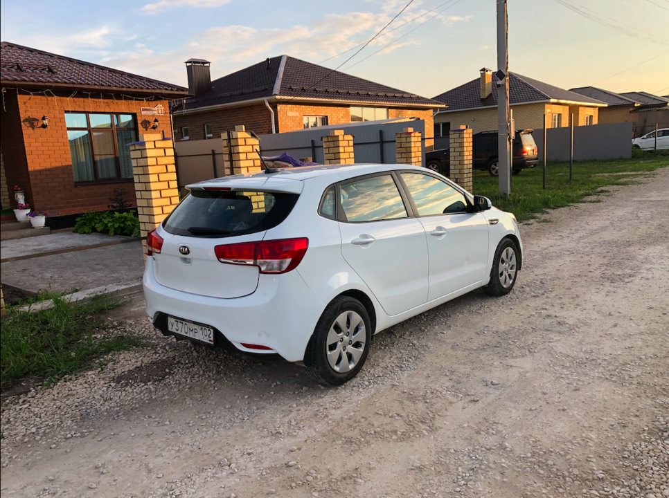 KIA Rio III рестайлинг, 2017 год, 800 000 рублей, 3 фотография