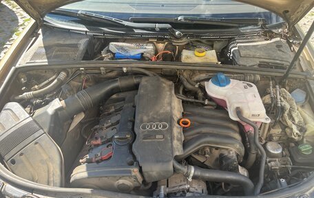 Audi A4, 2004 год, 400 000 рублей, 2 фотография
