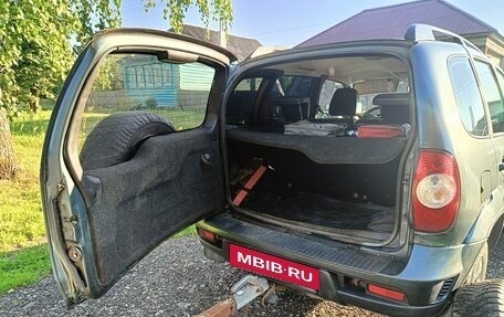 Chevrolet Niva I рестайлинг, 2013 год, 380 000 рублей, 5 фотография