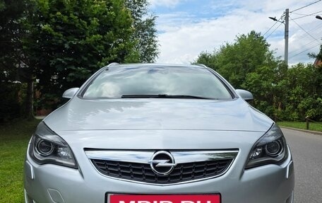 Opel Astra J, 2011 год, 1 100 000 рублей, 13 фотография