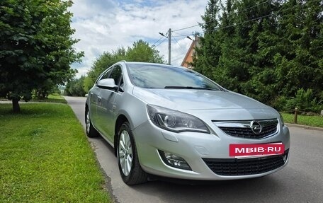 Opel Astra J, 2011 год, 1 100 000 рублей, 20 фотография