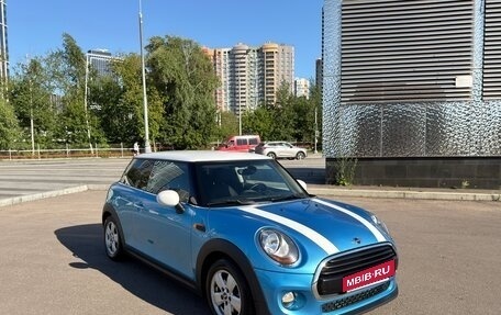 MINI Hatch, 2017 год, 1 670 000 рублей, 10 фотография