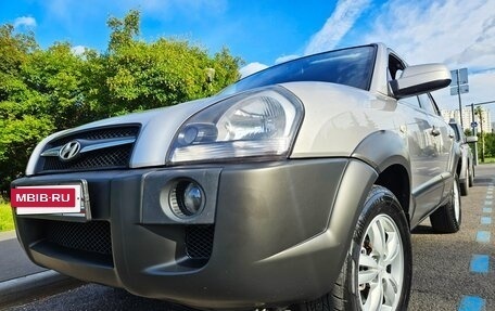 Hyundai Tucson III, 2008 год, 860 000 рублей, 3 фотография