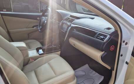 Toyota Camry, 2017 год, 1 950 000 рублей, 12 фотография