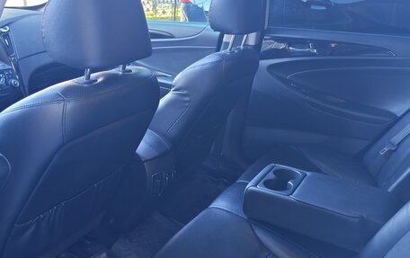 Hyundai Sonata VI, 2012 год, 1 100 000 рублей, 10 фотография