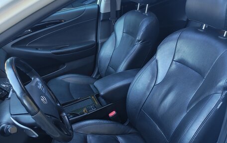 Hyundai Sonata VI, 2012 год, 1 100 000 рублей, 11 фотография