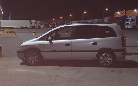 Opel Zafira A рестайлинг, 2000 год, 320 000 рублей, 1 фотография