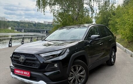 Toyota RAV4, 2024 год, 3 800 000 рублей, 1 фотография