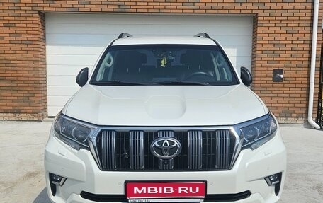 Toyota Land Cruiser Prado 150 рестайлинг 2, 2020 год, 5 300 000 рублей, 1 фотография