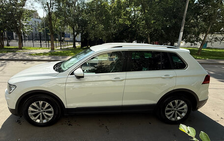 Volkswagen Tiguan II, 2017 год, 2 290 000 рублей, 2 фотография