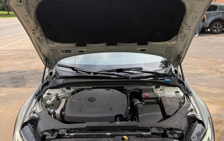 Volvo V60 Cross Country II, 2019 год, 3 750 000 рублей, 6 фотография