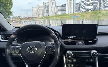 Toyota RAV4, 2024 год, 3 800 000 рублей, 8 фотография