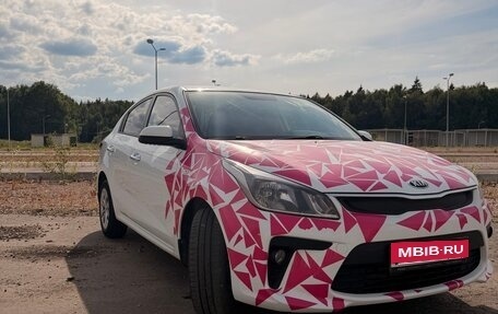 KIA Rio IV, 2018 год, 980 000 рублей, 2 фотография