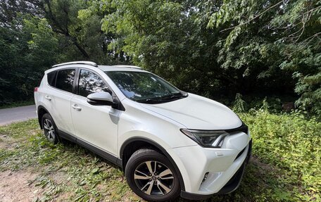 Toyota RAV4, 2018 год, 2 350 000 рублей, 2 фотография