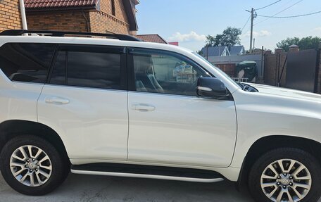 Toyota Land Cruiser Prado 150 рестайлинг 2, 2020 год, 5 300 000 рублей, 3 фотография